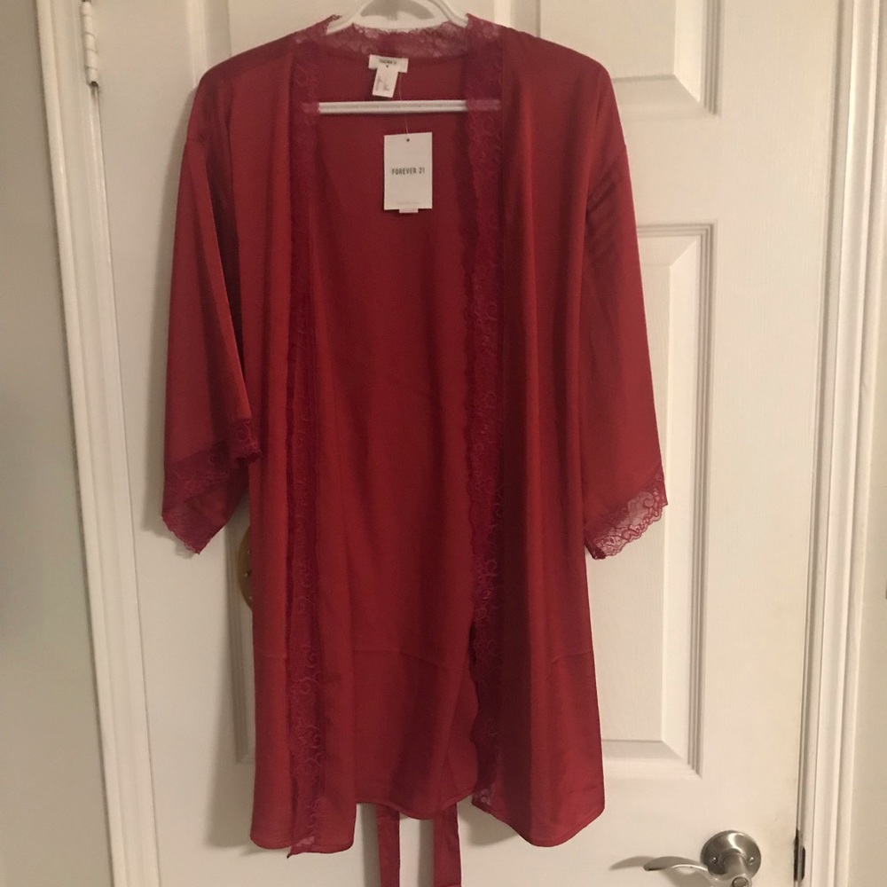Forever 21 Kimono Robe Cover Up Duster With Tie Belt Lace Trim Burgundy